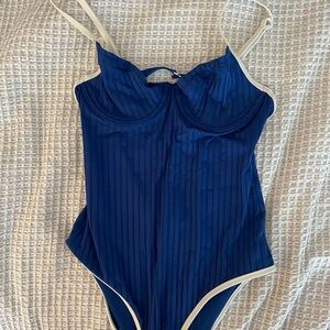 Aerie One-Piece Swimsuit - Women’s M